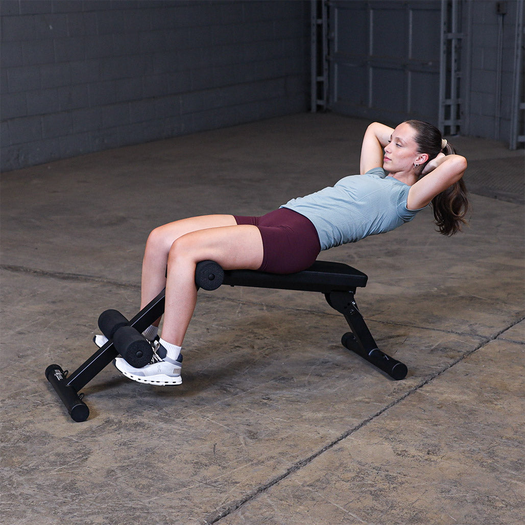 Best Fitness BFAB10B AB Folding Bench — decline crunch at the bottom of the rep