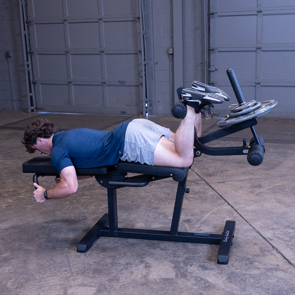 Body-Solid GLCE365B – lying leg curl, top of the curl