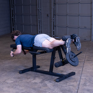 Body-Solid GLCE365B – lying leg curl, start position